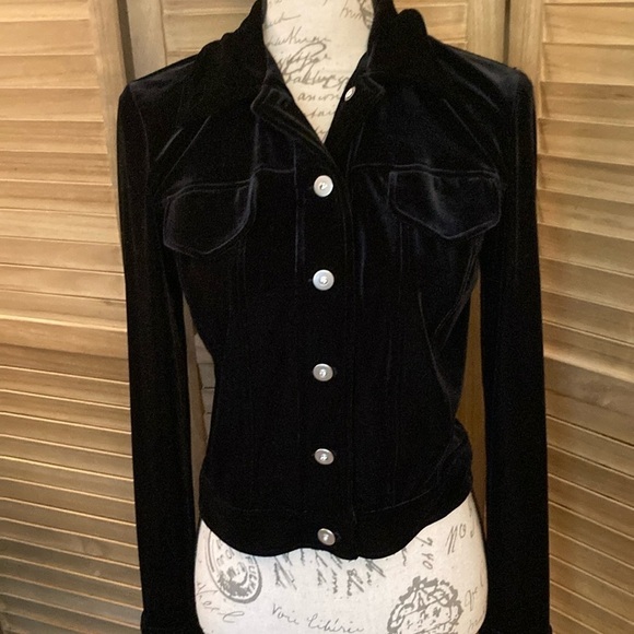 WilliSmith size XS velour black long sleeved jacket great condition - Picture 1 of 4
